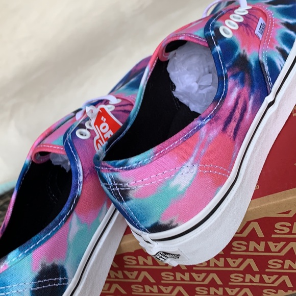 VANS AUTHENTIC TIE DYE MULTI/TRUE WHITE WMNS - Picture 14 of 15